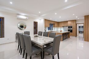 Sunset View Pool Villa