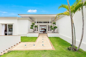 Sunset View Pool Villa