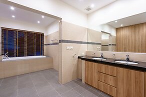 Sunset View Pool Villa