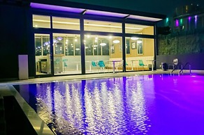 Royal Residences by Design Union