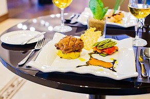 Royal Residences by Design Union