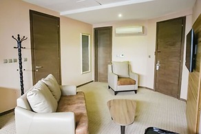 Royal Residences by Design Union