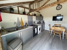 The Cow Shed 1br-sleeps4-parking-petsok