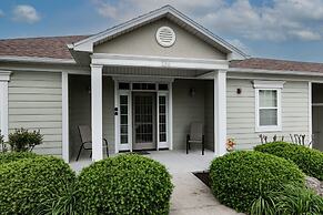 Birdie's Paradise 2 Bedroom Villa by RedAwning