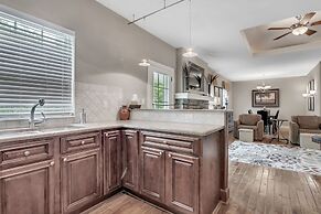 Birdie's Paradise 2 Bedroom Villa by RedAwning