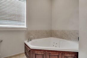 Birdie's Paradise 2 Bedroom Villa by RedAwning