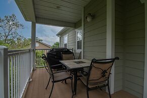 Birdie's Paradise 2 Bedroom Villa by RedAwning