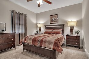 Birdie's Paradise 2 Bedroom Villa by RedAwning