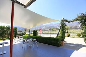 White Palace Hotel