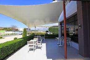 White Palace Hotel