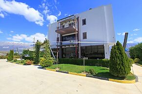 White Palace Hotel