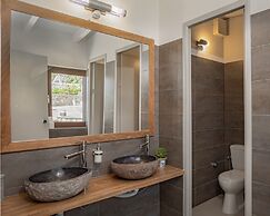 Villa Tzikides Aegina