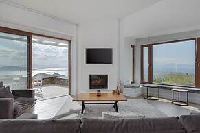 Villa Tzikides Aegina