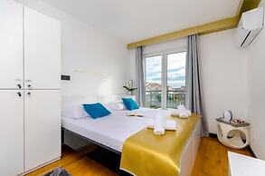 Room-all Saints Suites B&b Kastela - Dou