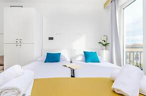 Room-all Saints Suites B&b Kastela - Dou