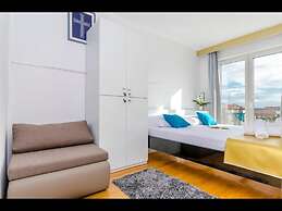 Room in Guest Room - All Saints Suites B&b Kastela - Double Room