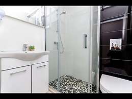 Room-all Saints Suites B&b Kastela - Dou