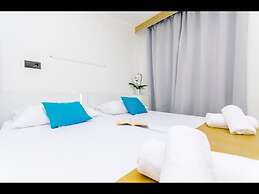 Room-all Saints Suites B&b Kastela - Dou