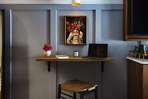 Wylie Hotel Atlanta, Tapestry Collection by Hilton