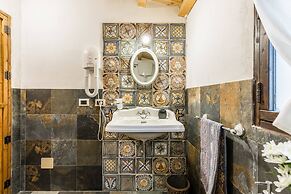 Authentic Sicilian Charm With Pool, Sea View, Parking & Wifi