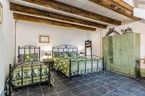 Authentic Sicilian Charm With Pool, Sea View, Parking & Wifi