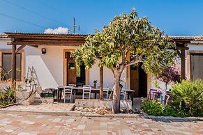 Authentic Sicilian Charm With Pool, Sea View, Parking & Wifi