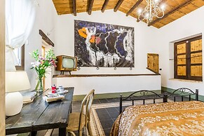 Authentic Sicilian Charm With Pool, Sea View, Parking & Wifi