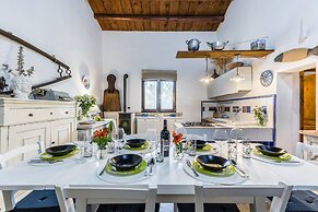 Authentic Sicilian Charm With Pool, Sea View, Parking & Wifi