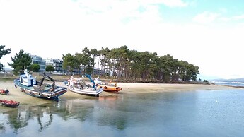 Charming Apartament at Playa Isla de Arosa