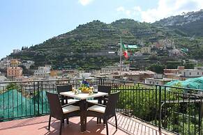 Eden Holiday Apartment