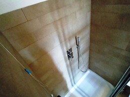 Nice Apartment Close Metro C - Mirti