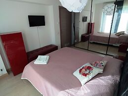 Nice Apartment Close Metro C - Mirti