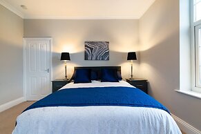 Modern Living 2 Bedroom Apartment South Wilmslow