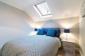 Modern Living 2 Bedroom Apartment South Wilmslow