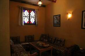 Room in Guest Room - We Look Forward to Welcoming you to our Home