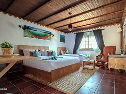 Room in Bungalow - Bungalow Triple 6 - El Cortijo Chefchaeun Hotel & S