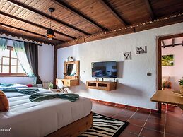 Room in Bungalow - Bungalow Triple 6 - El Cortijo Chefchaeun Hotel & S
