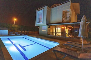 Paradise Town Villa Beltania