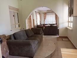 Captivating 3-bed Villa