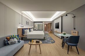 voco Guangzhou Shifu by IHG