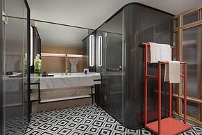 voco Guangzhou Shifu by IHG