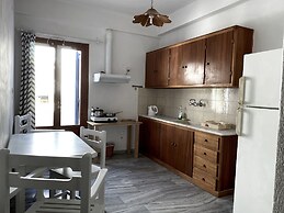 Helliniko Studios - Adults Only