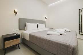 Central Apartment 1 near Old Town & Bus Station