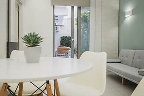 Central Apartment 1 near Old Town & Bus Station