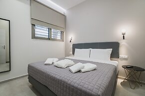 Central Apt 2 next to Old Town & Bus Station