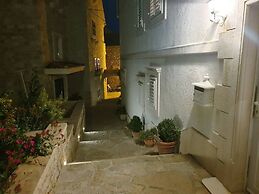 Stunning Apartment in Bol