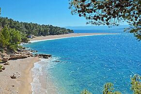 Stunning Apartment in Bol