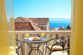 Stunning Apartment in Bol