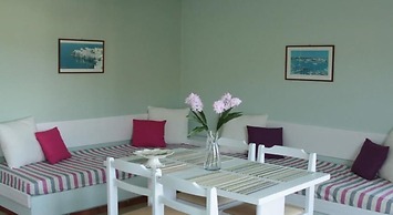 Alexandra Apartments Stalis by Estia