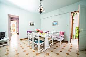 Alexandra Apartments Stalis by Estia